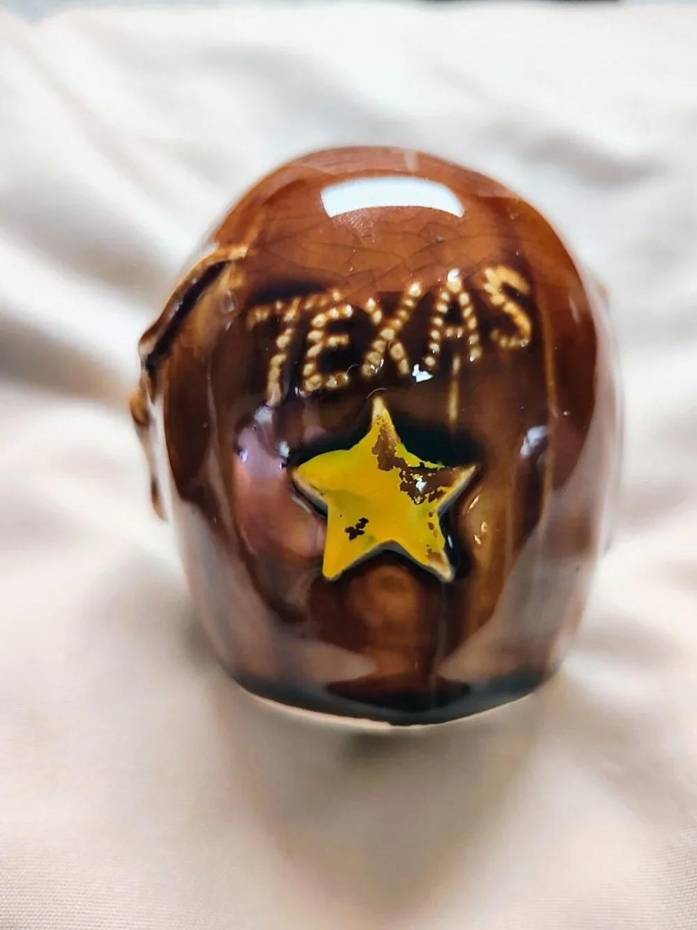 Vintage Texas Longhorn Ceramic Salt & Pepper Shakers Brown Glaze With Yellow Sta